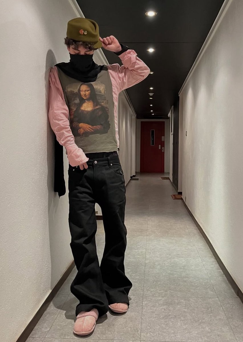 2flushh's tweet photo. Toanjct Outfits https://t.co/i7IZQPWdG5