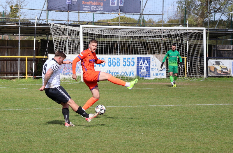 Roger Smith tweet media