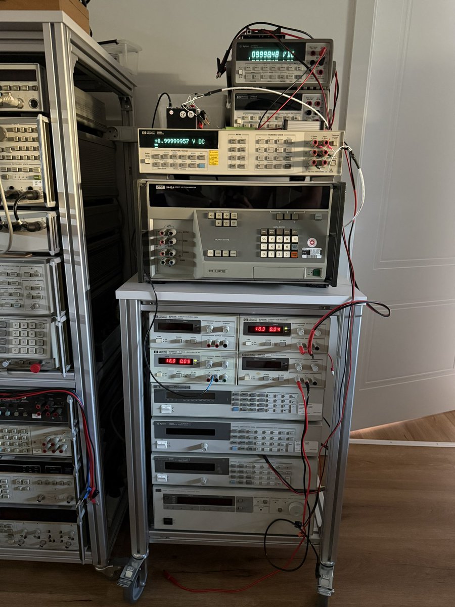 BoscoMac's tweet image. Please be quiet, the HP 3458A must not be disturbed.
#hp #agilent #keysight