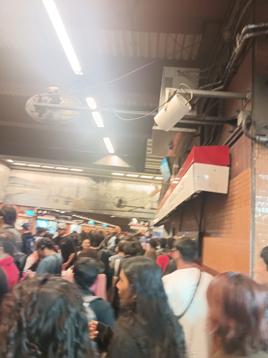 Cris D Monkey tweet media