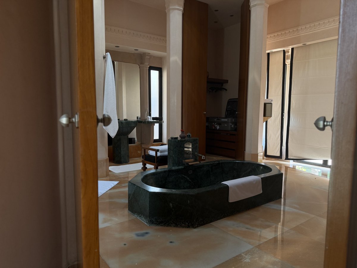 Emil Mario tweet media