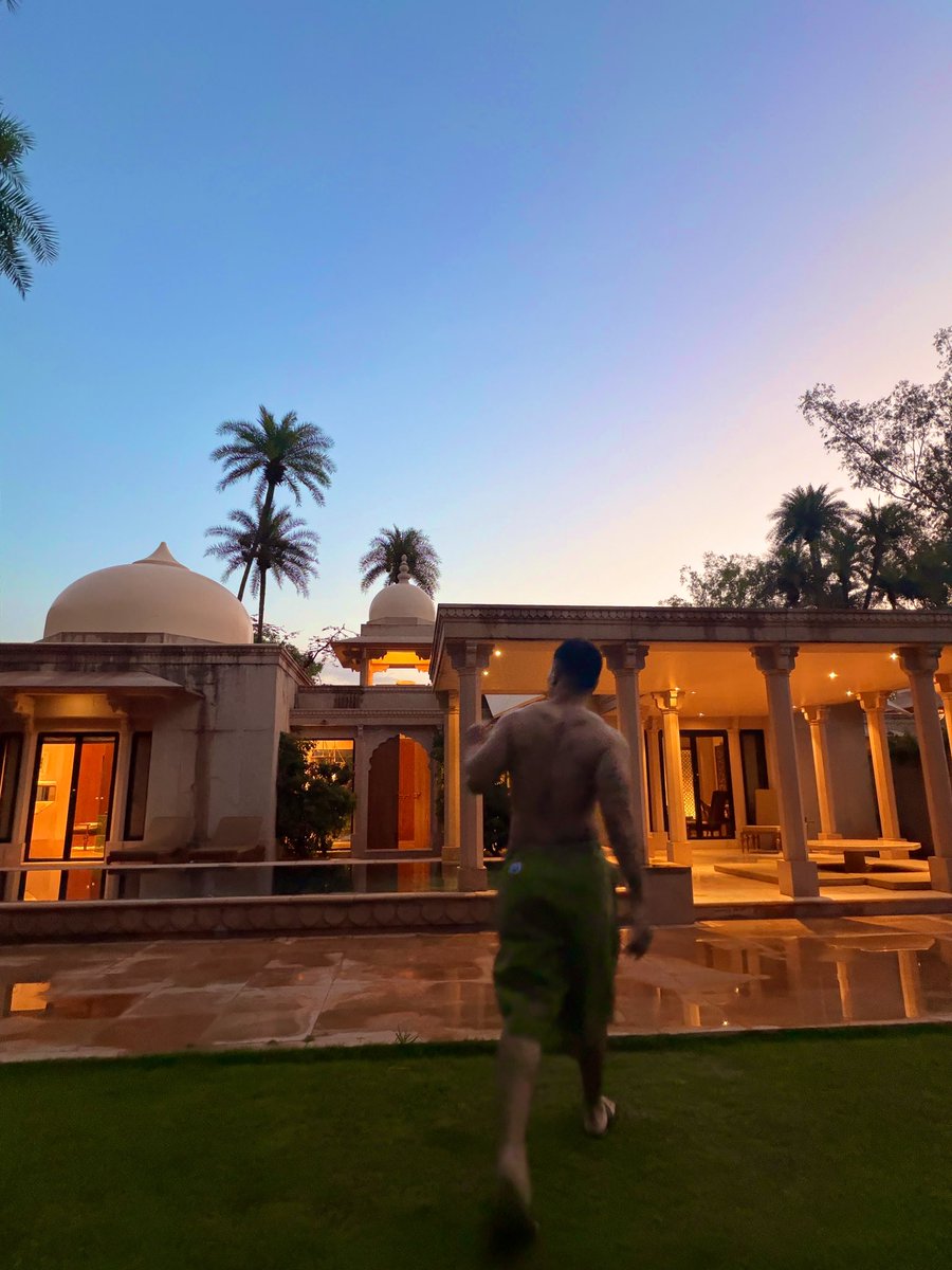 Emil Mario tweet media