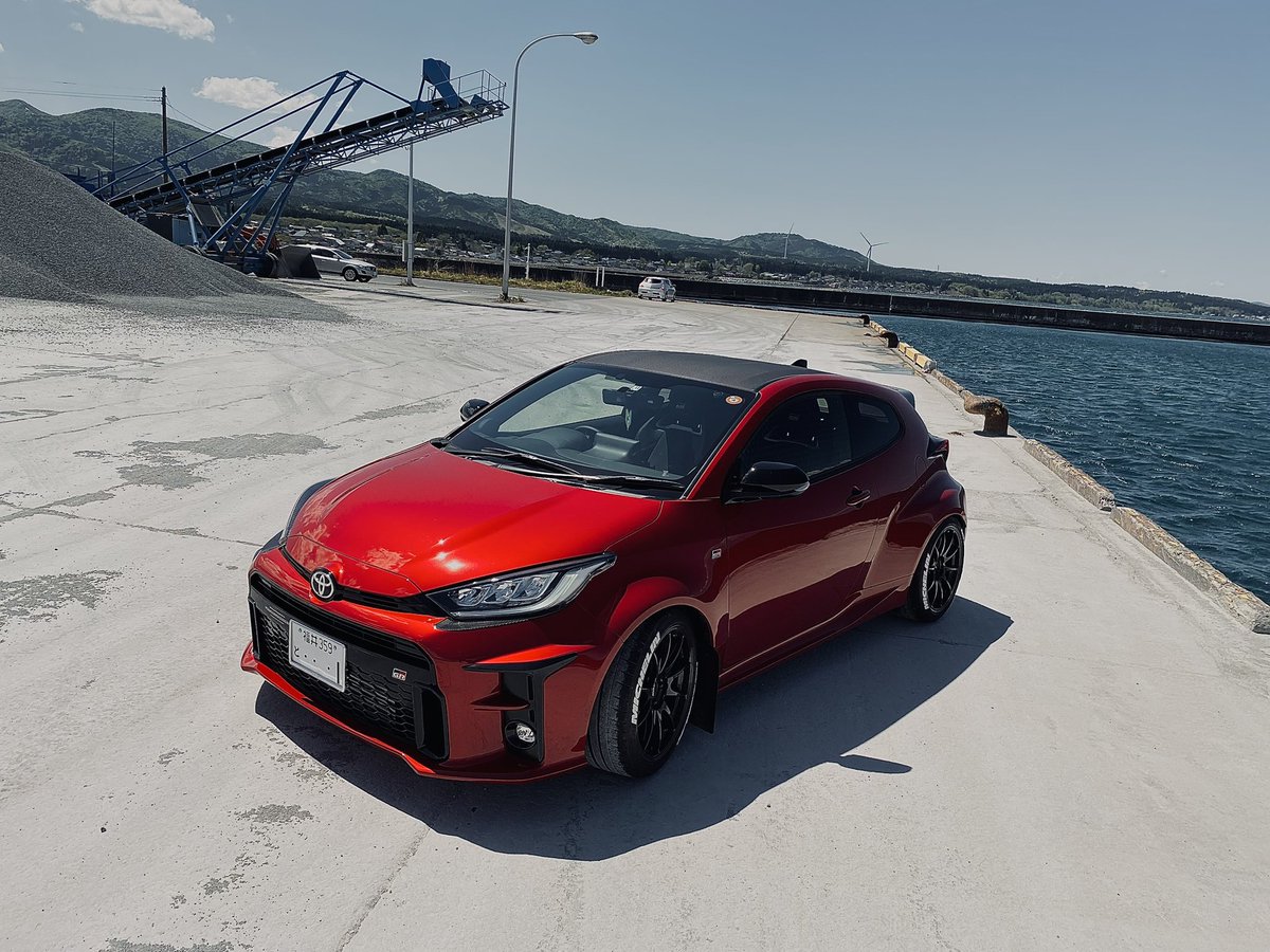 y(よっ) tweet media