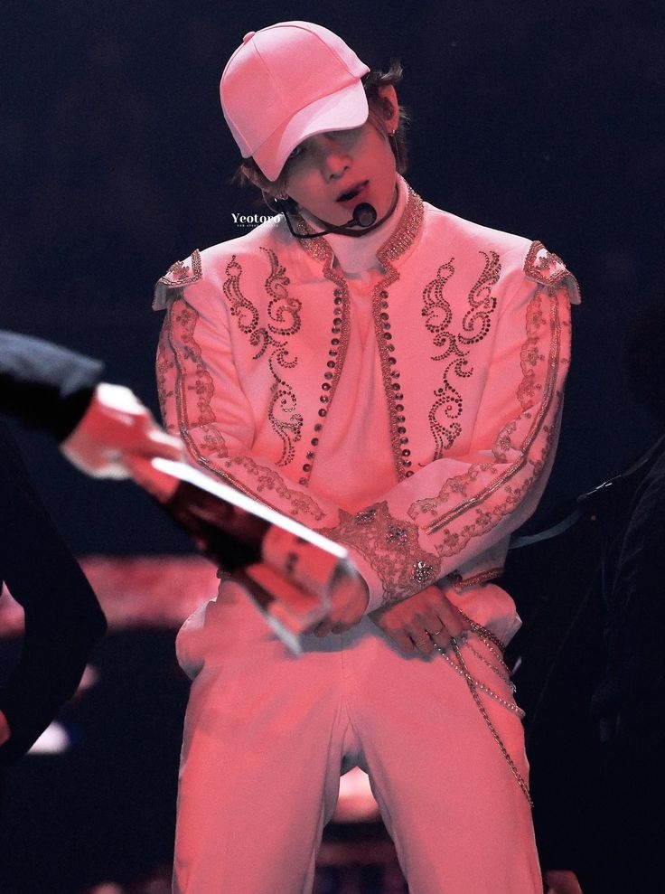 yeosang pics tweet media