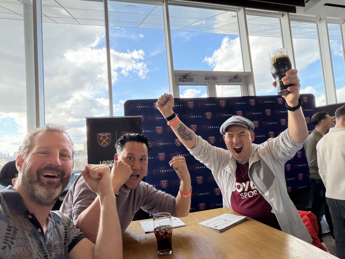 RobertVV83's tweet photo. Dag 2 in Londen 🇬🇧

Chelsea: goals en spektakel.
West Ham: pure spanning.

0-2 achter → 93’ 1-2 → 96’ 2-2 😳
Uiteindelijk verloren na penalty’s… maar wat een wedstrijd.

#WHUFC #WestHam #FACup #Londonstadion #groundhopping https://t.co/XBdo9lbSAS