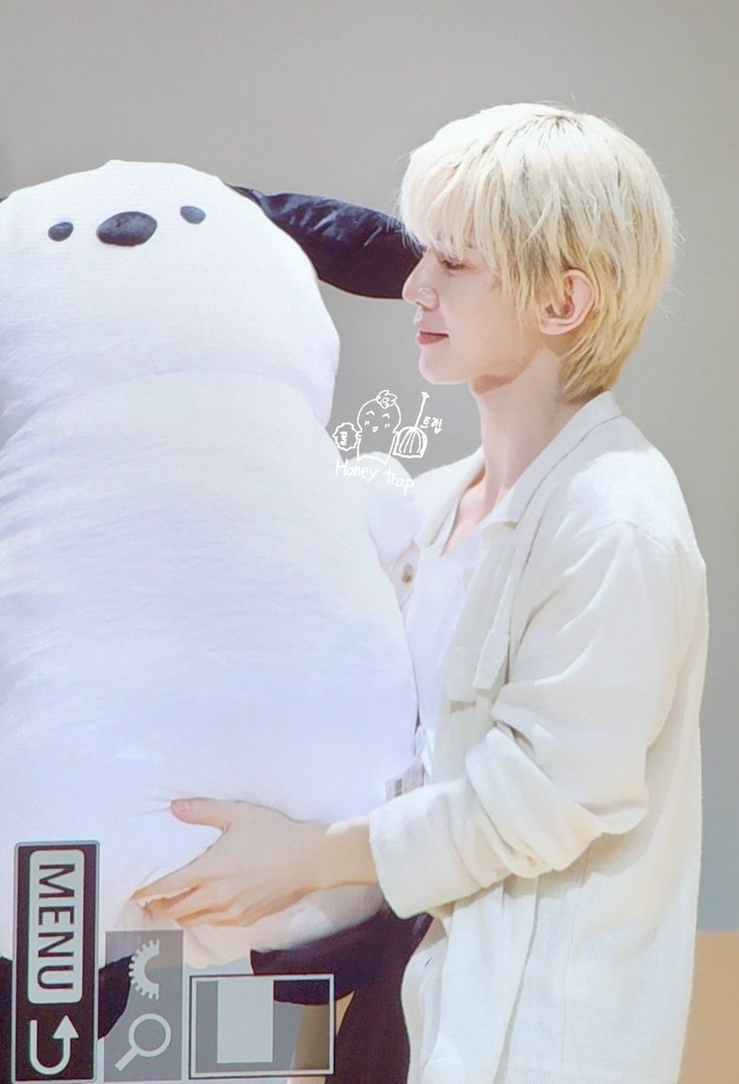 Honey Trap tweet media