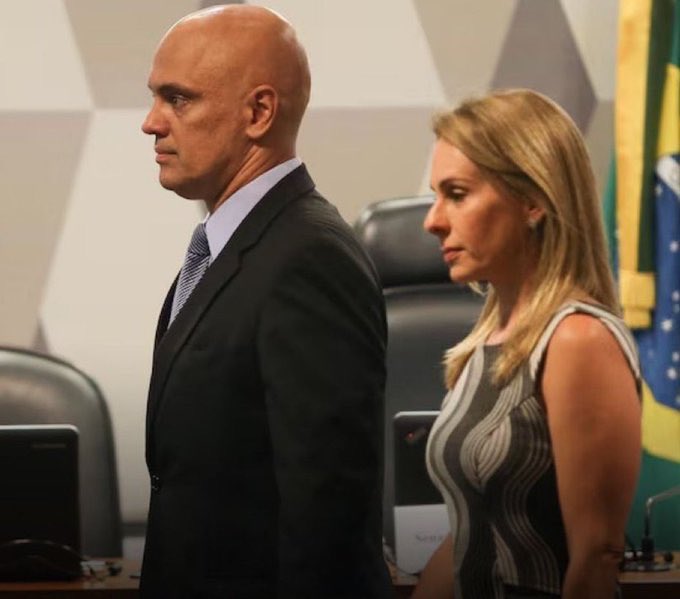 🚨URGENTE - Família de Alexandre de Moraes comprou R$ 23,4 milhões em imóveis nos últimos cinco anos e triplicou patrimônio, diz Estadão

O casal é dono de R$ 31,5 milhões em imóveis