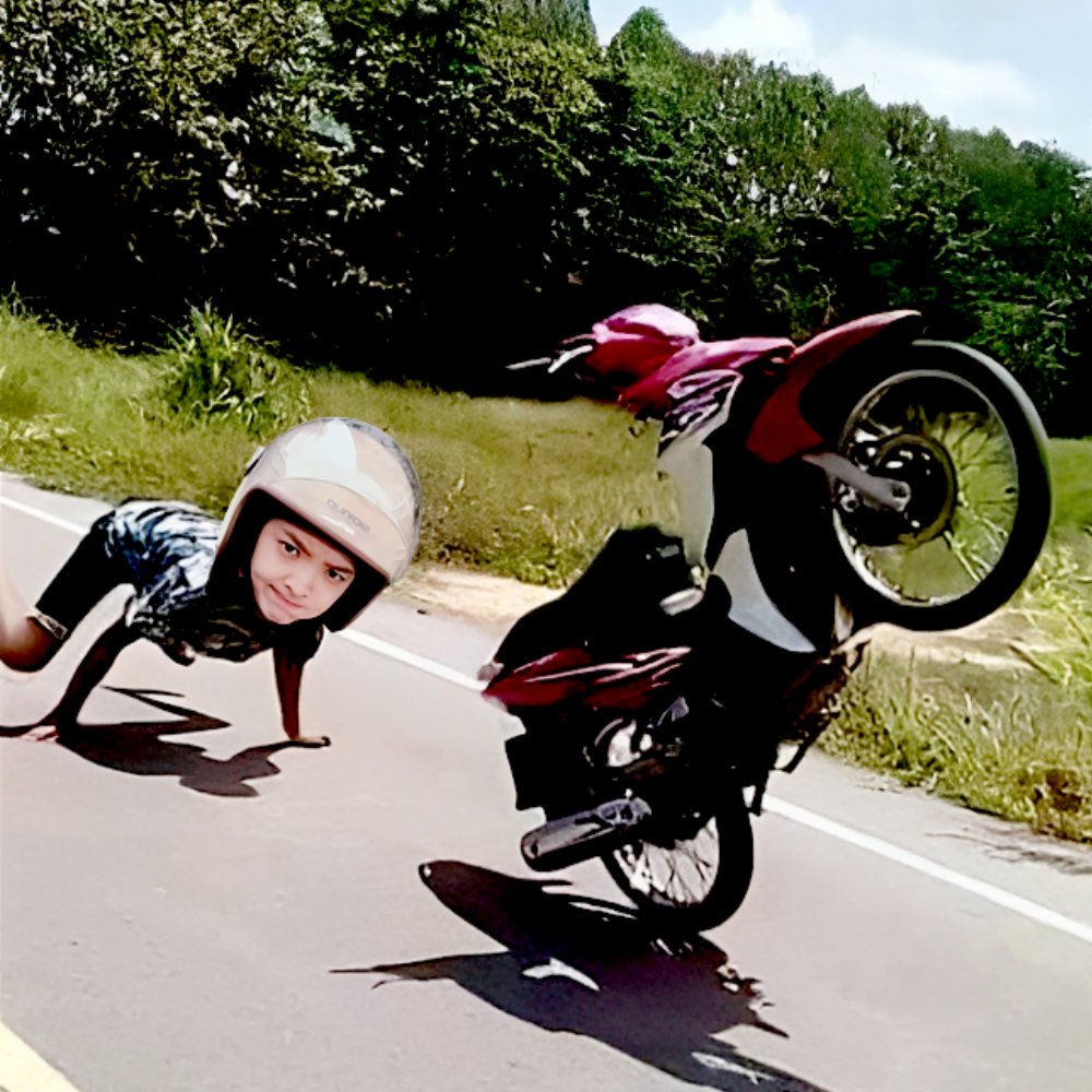 selfolssi ♤ tweet media