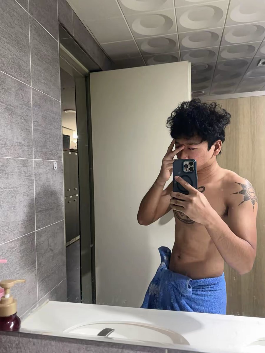โปร'ตัน'น tweet media