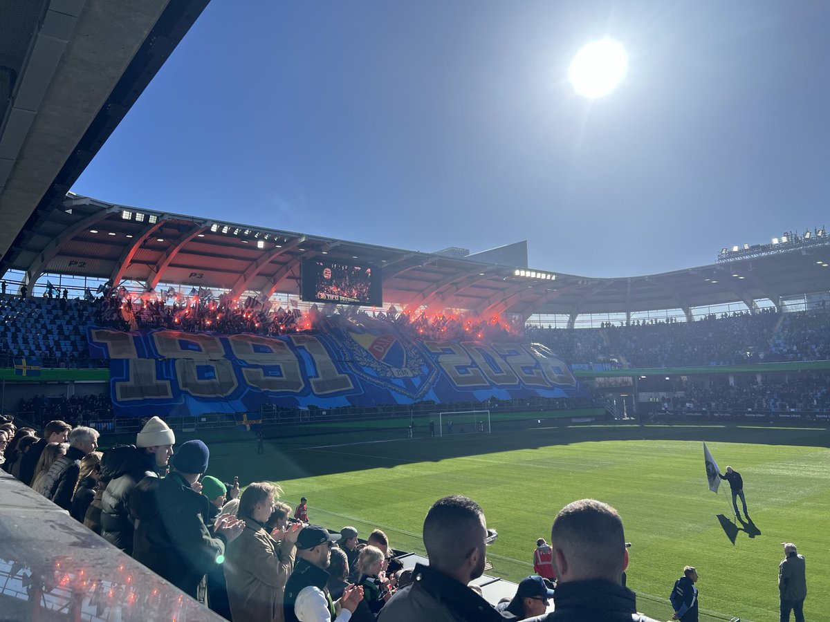 jaronssonfalt's tweet photo. Djurgårdens kortsida i den allsvenska premiären mot Gais. https://t.co/s4GB4yWBP0
