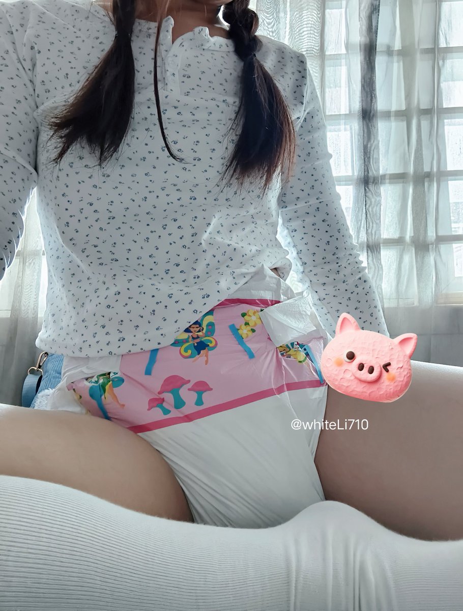 whiteLily tweet media