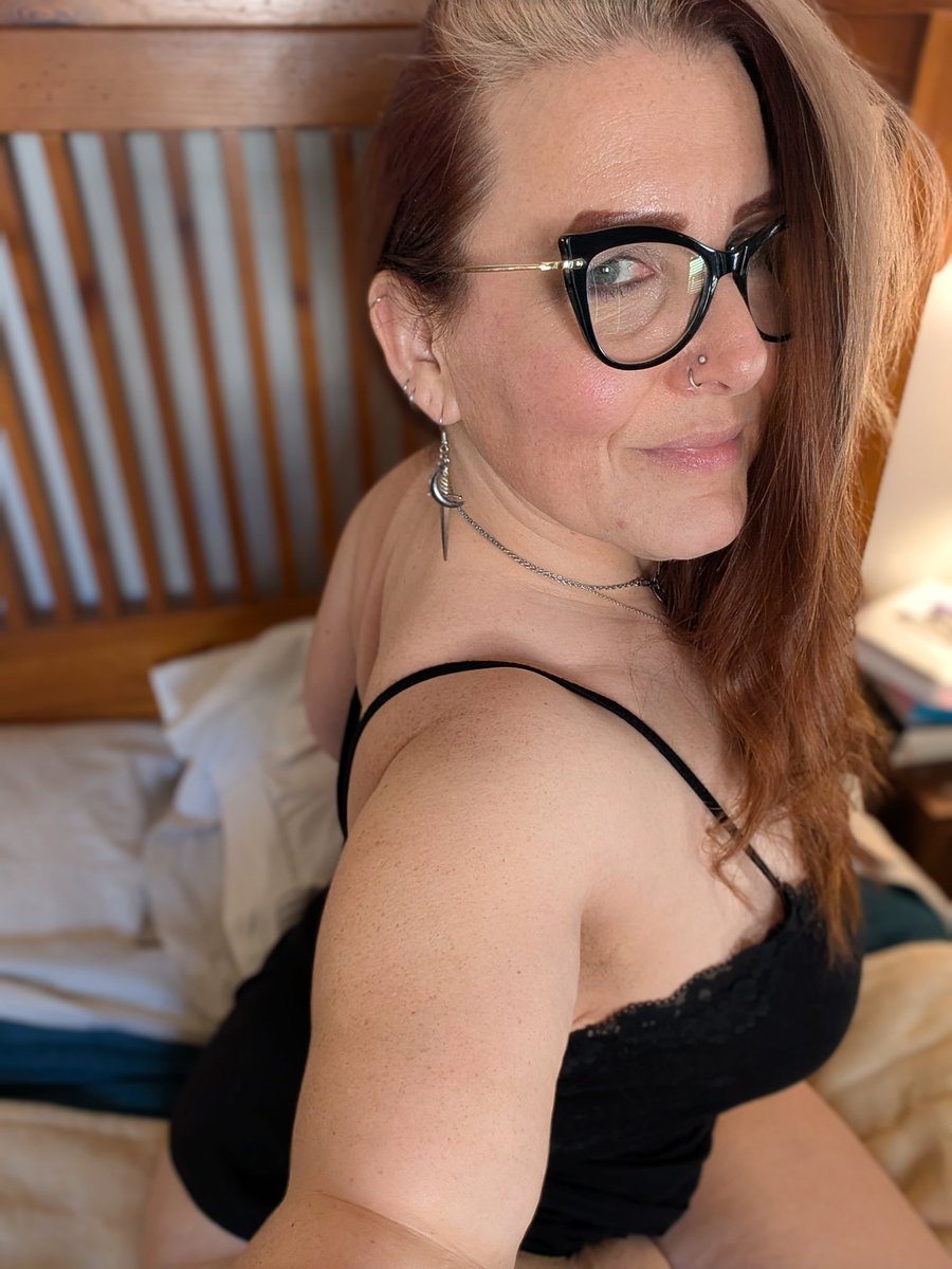 Istielthia tweet media