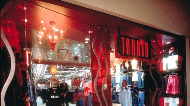 2001 Live tweet media