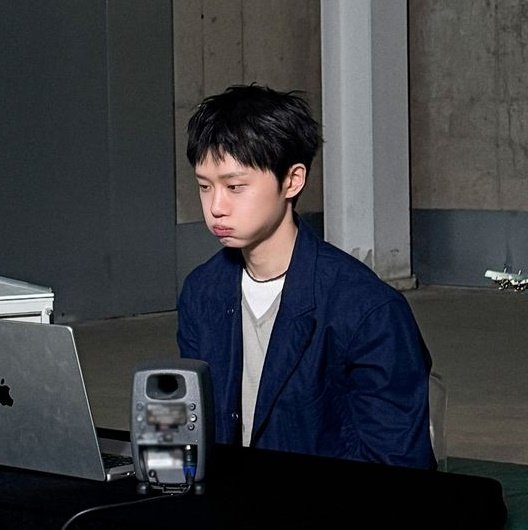 빛노트 tweet media