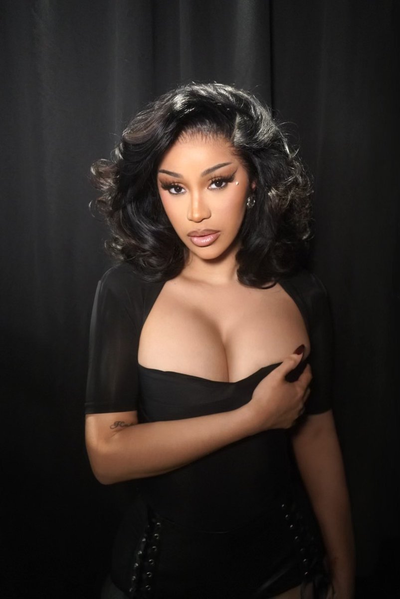 Cardi B tweet media