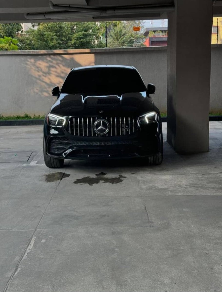 SOUTHCARNG_LTD's tweet image. Not built for the economy tire
Built for those who understand value 

Range rover | G-wagon | Escalade | Gle 
Any of these For 12hrs booking within Lagos only.

Send a dm with an itinerary to get a quote.
WhatsApp/call: 09138601779
#Suv #Logistics