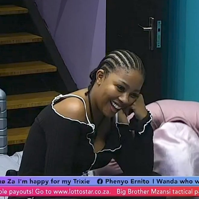 Queen Pantsi🌸 tweet media