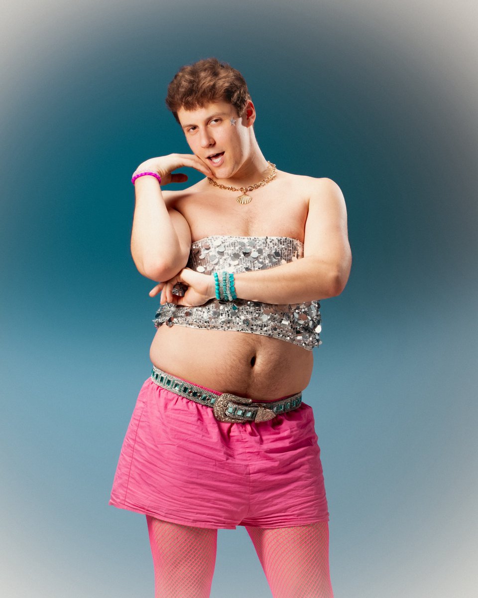 poppy 🦋 tweet media