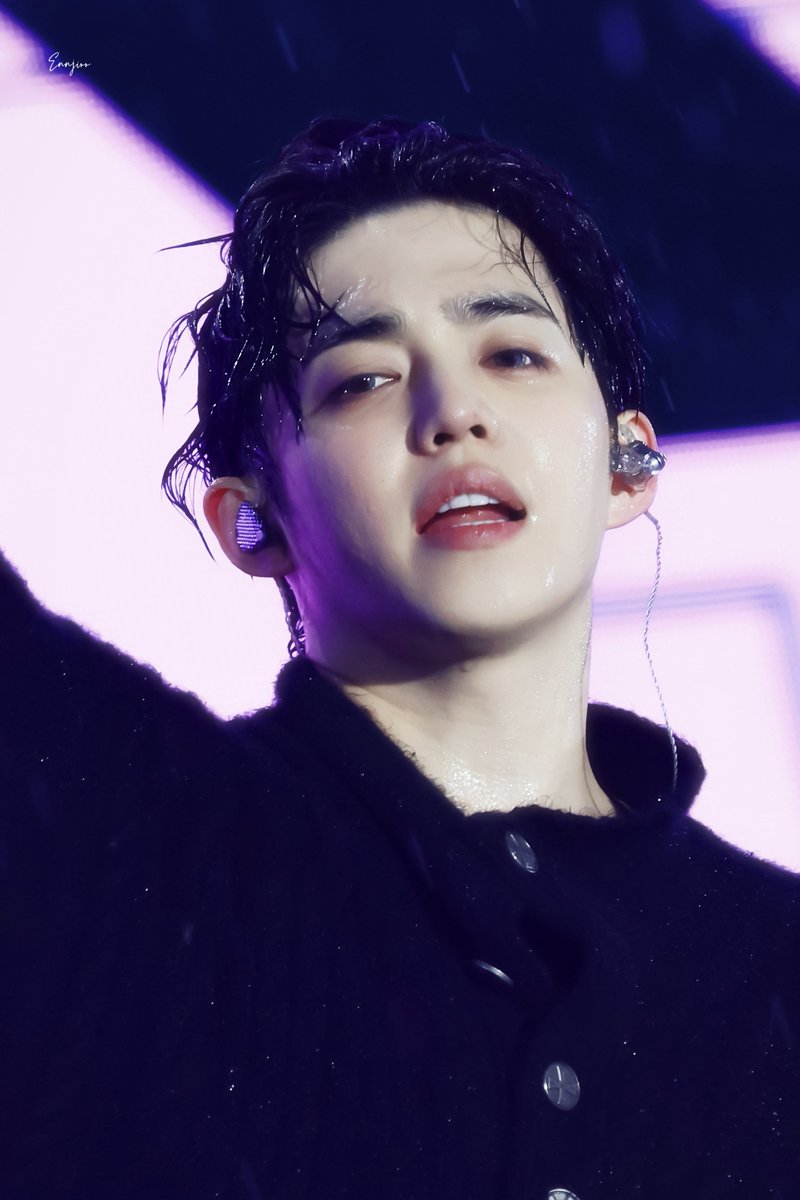260405 Encore 
 
#에스쿱스 #SCOUPS
#승철 #최승철
#세븐틴 #SEVENTEEN <a href="/pledis_17/">세븐틴(SEVENTEEN)</a>