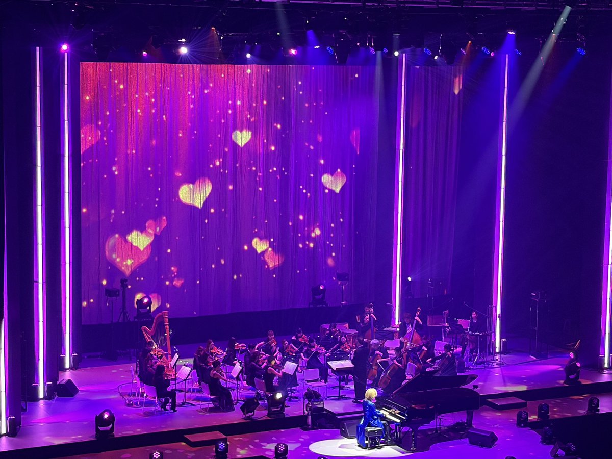 misa_k_2014's tweet photo. I would like to express my sincere respect and gratitude to Mr. YOSHIKI. 🌹The music you play is my power to live. 🌹
YOSHIKI, please take care of yourself. 
I will do my best to live too!
#YOSHIKI_CLASSICAL 
@YoshikiOfficial https://t.co/BbkMUOgHUD