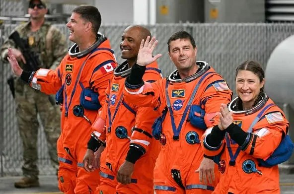 秀美昌江（互fo） tweet media