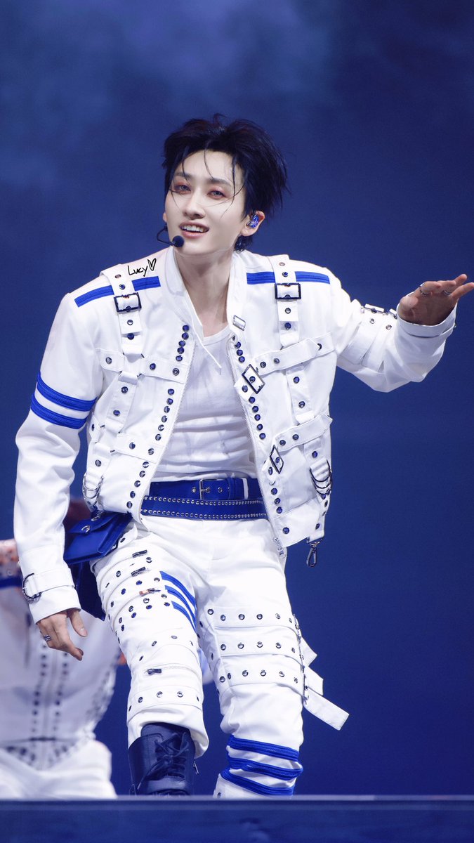 露西西嘻嘻-Lucy tweet media