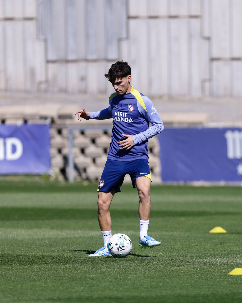 Pain.𝕏 tweet media