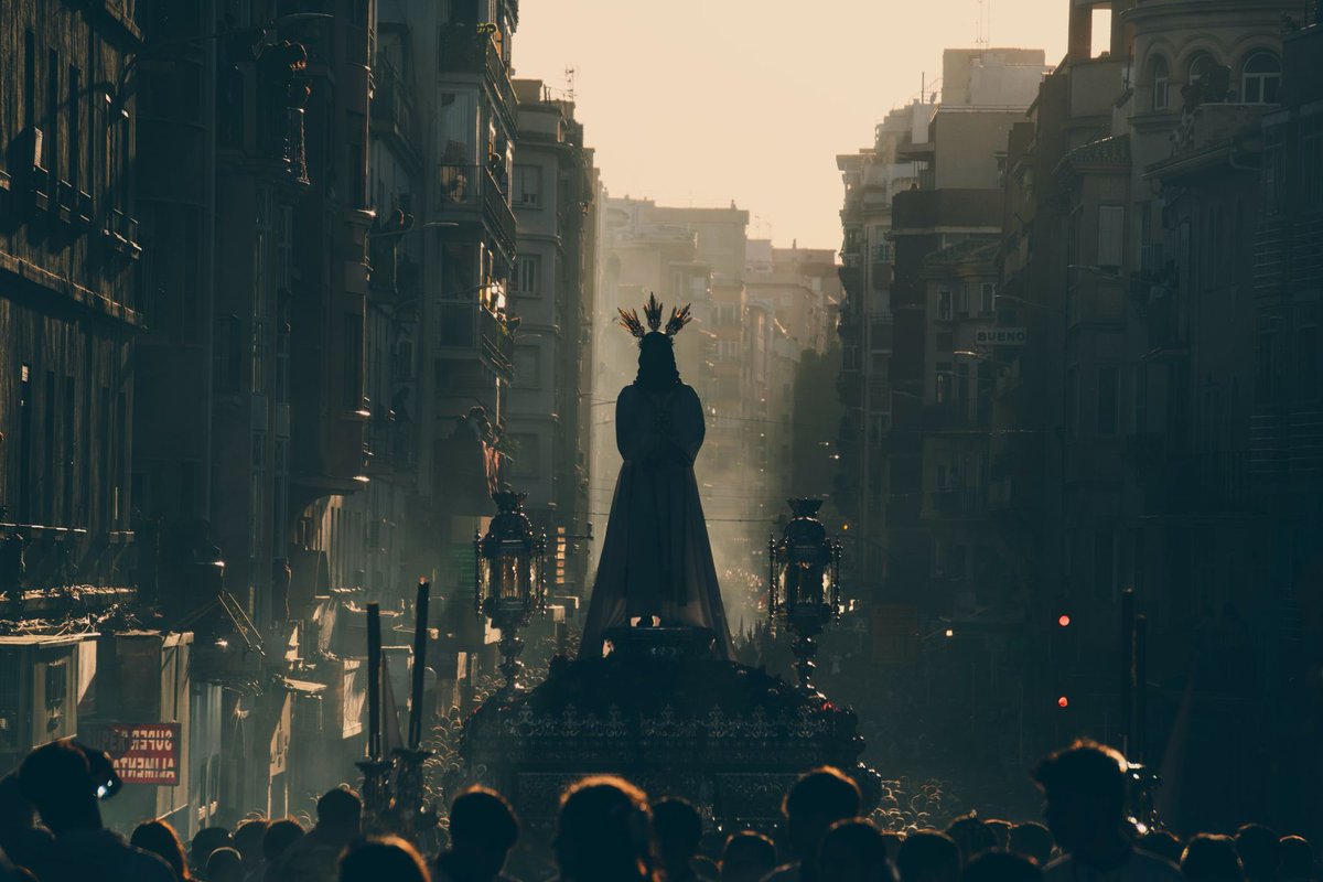 En este día consuela saber #CofradíasMLG:

Que los Titulares nos esperan en la Iglesia todos los días del año.

Que Ellos van siempre con nosotros. Siempre.

Que hay vida de hermandad más allá de la Cuaresma y la SS.

Que es tiempo de glorias.

Que ya queda menos para la próxima.