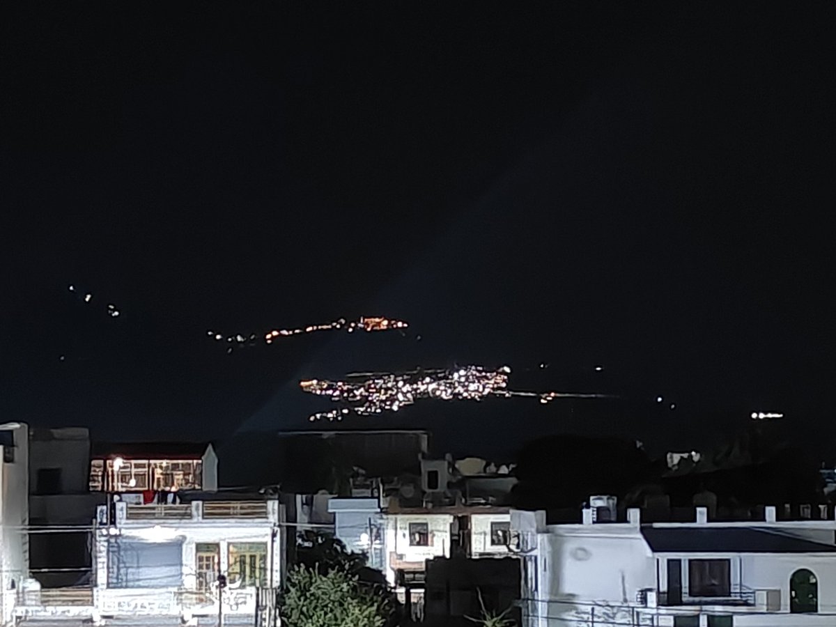 Rohittkr01's tweet image. Mussoorie &amp;amp; Narendra Nagar View 😍

#nightview