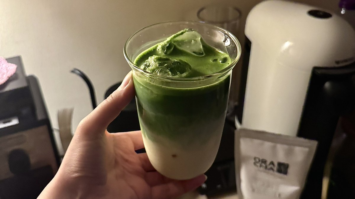 𝐵𝑢𝑑𝑢𝑟 tweet media