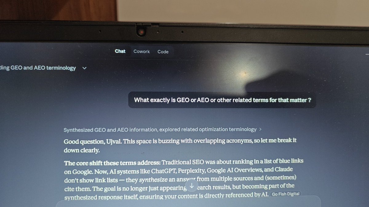 ujval_ug's tweet photo. It takes me to the very start of the chat when I switch from Code to Chat on the desktop app.

It should ideally take me to the very end of the chat so I could continue with the most recent stuff that I was doing.

Can you please fix this, @bcherny https://t.co/ZdXcDlq4tn