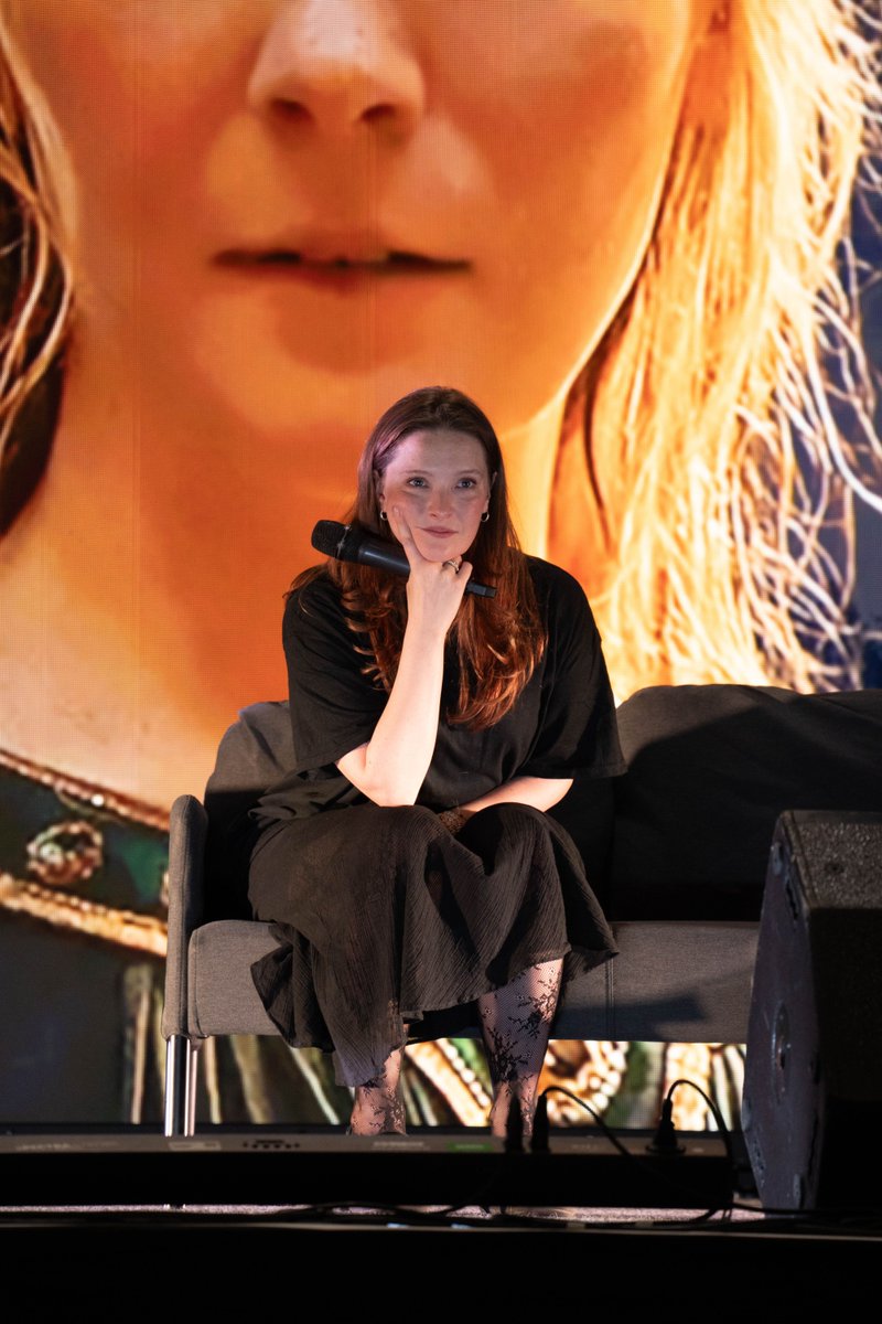 Morfydd Clark News tweet media