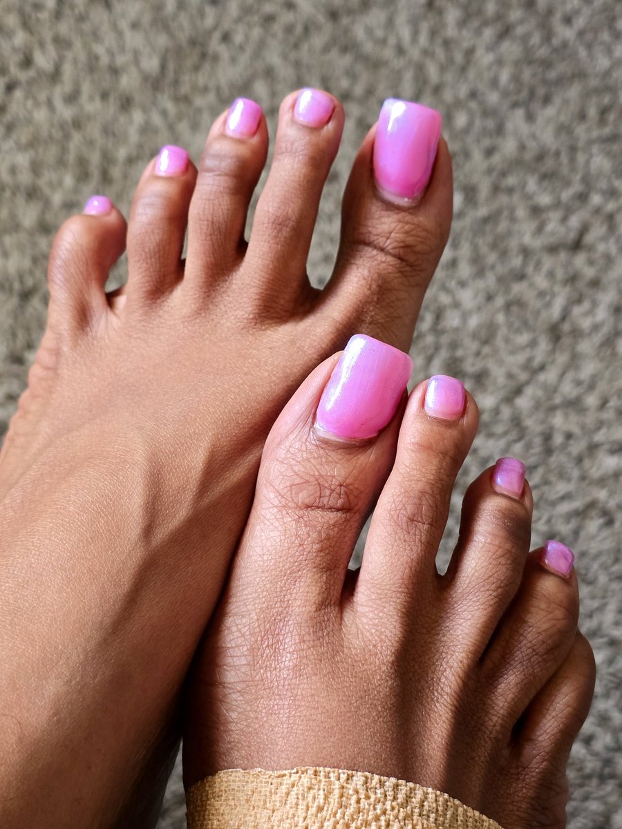 Kween Kham 👑 tweet media