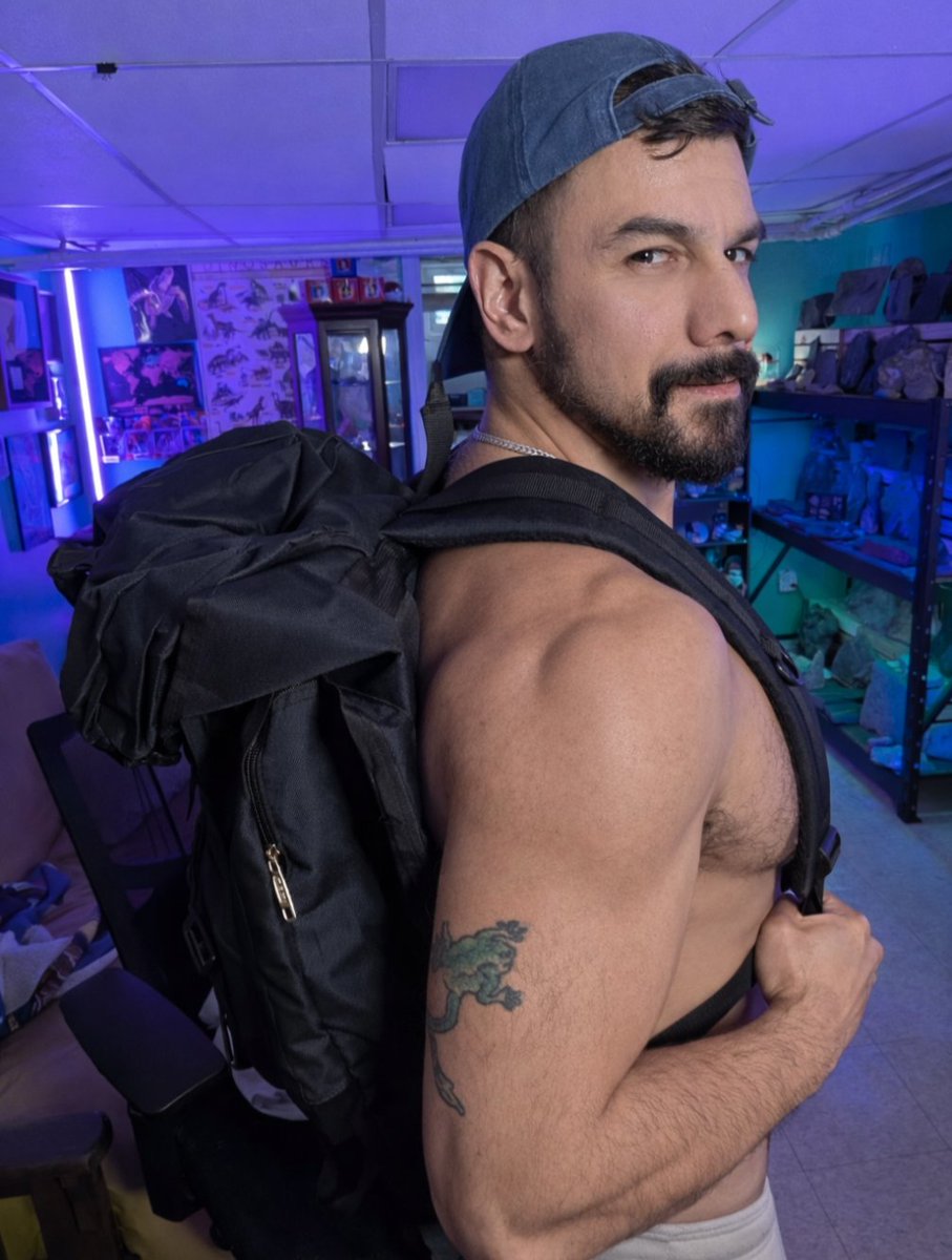 Fossil Daddy tweet media