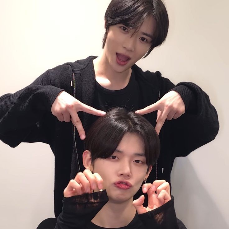 jwd15910's tweet photo. can't live without each other not only obsessed https://t.co/qXqQJz5OG0