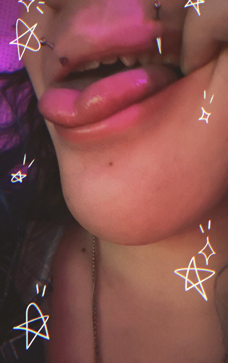 lustdev1l's tweet photo. new horny mouth photo just dropped:3 https://t.co/y13iN6QOkp