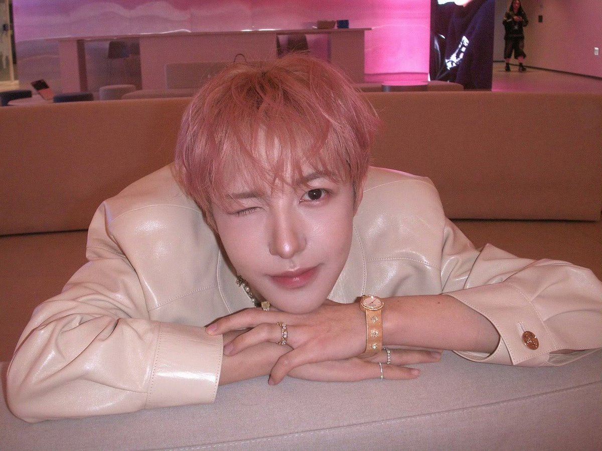 멩..🥨 tweet media