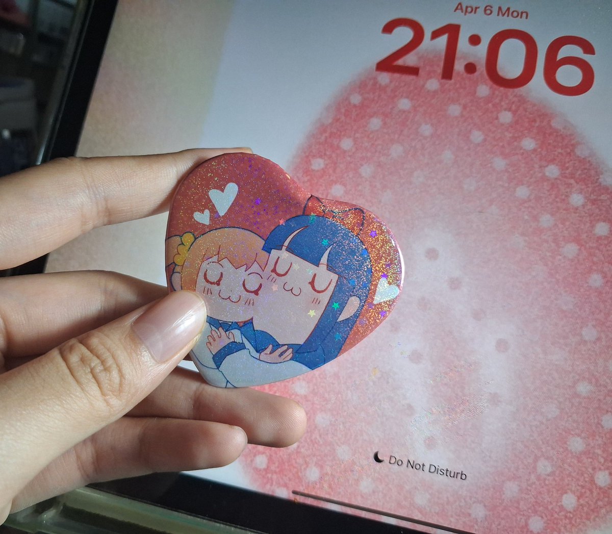 Kejususu2000's tweet photo. Pop Team Epic Heartbadge Pin for #comipara6!!✨❤️ https://t.co/Md2b7aJZNH