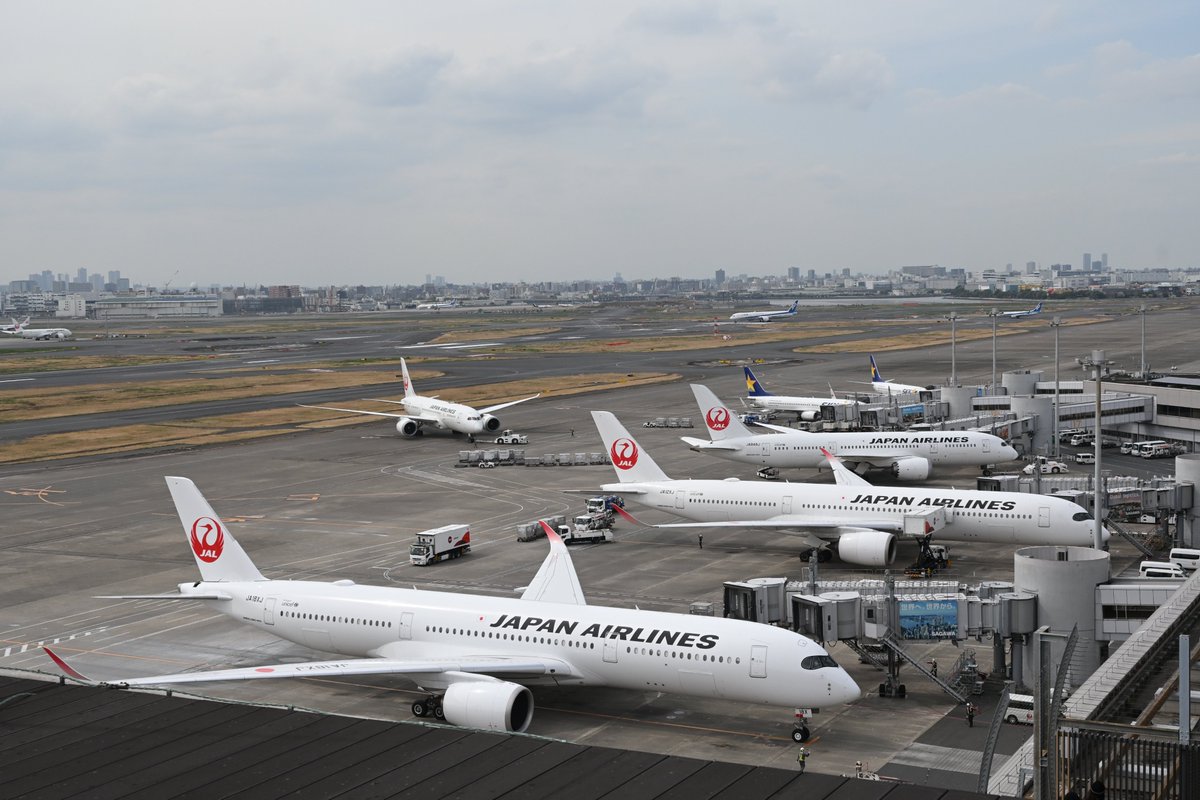 札ムロ tweet media