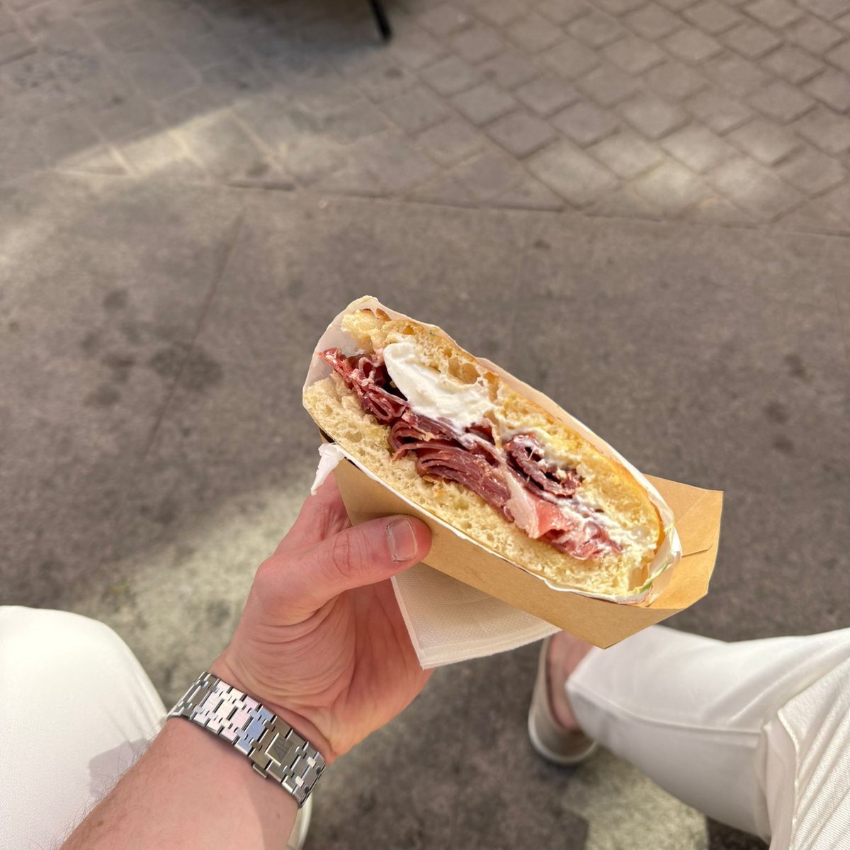 Loser4Alphadom's tweet photo. Er weiß einfach, was er machen muss.
#BestMasterInTheWorld https://t.co/YXZYkiglb2