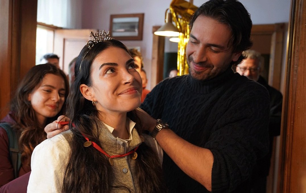 mutluluguyedimm's tweet photo. Yaaaa ama çok tatlısınız ahahah #TaşacakBuDeniz #DenizBaysal #UlaşTunaAstepe https://t.co/DRVknZpZad