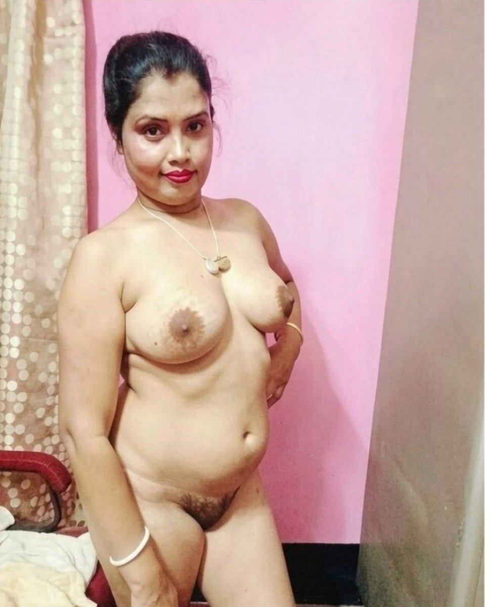 lustman_bd's tweet photo. Viral boudi insta

#viral #desi #bengali #ig #aunty #bhabi #desiboudi https://t.co/CsmKSbz16T