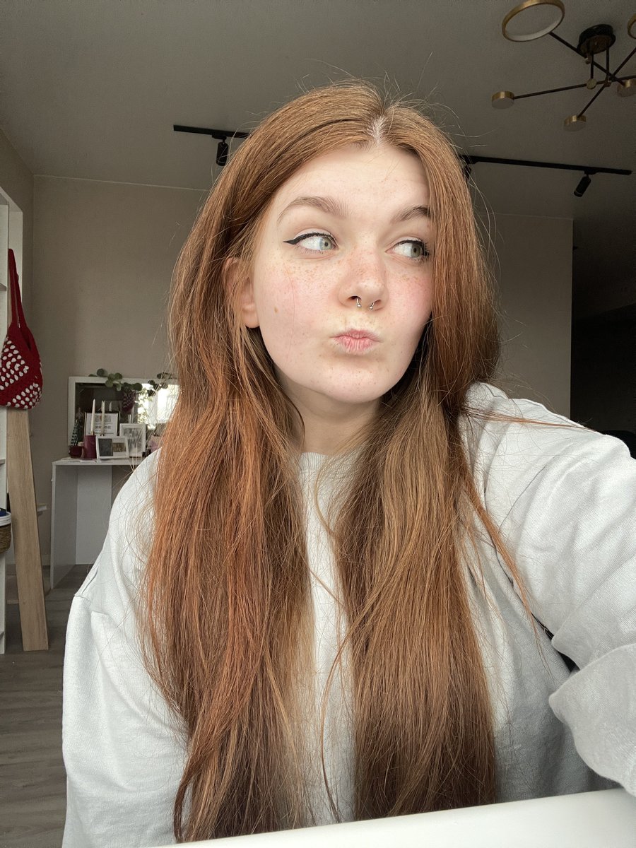 тиха tweet media