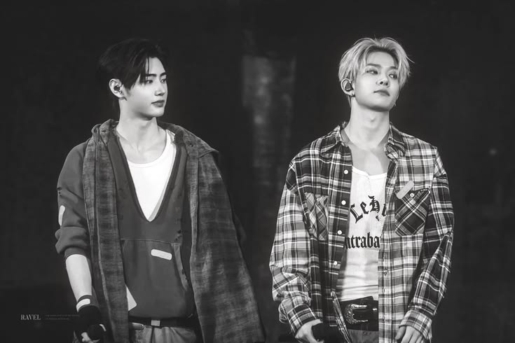 OT7 | هِـيُّـورِي tweet media