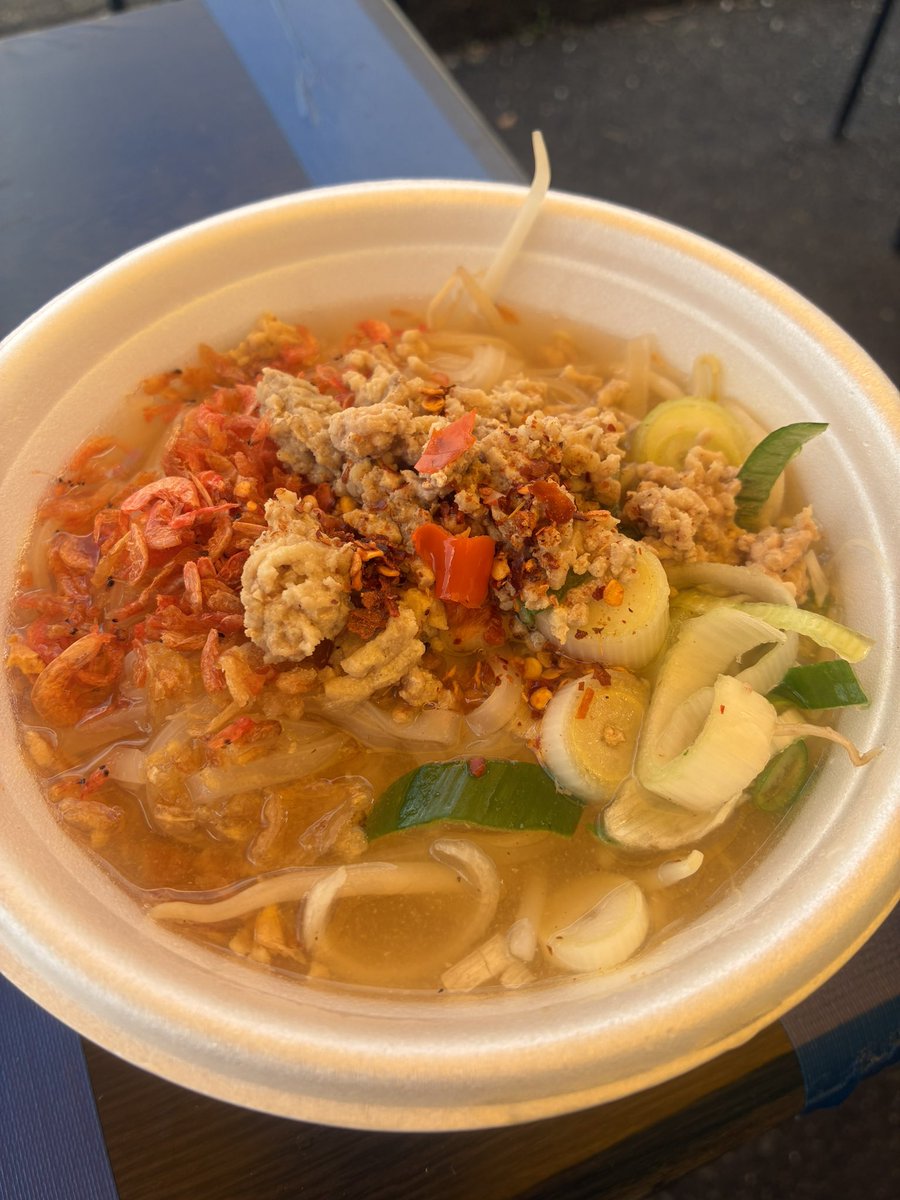 nankumo4's tweet photo. タイラーメン🍜🇹🇭
黒磯公民館前に出店中！
今月12日までみたいです。
次はGW長峰公園予定だそうです。
Ｘもフォローしたし、次はすんなり追いかけられます（笑）
ごちそうさまでした😋

お釣り多く渡されましたが、
ちゃんと申告しました（笑） https://t.co/EOx1ckiUHo