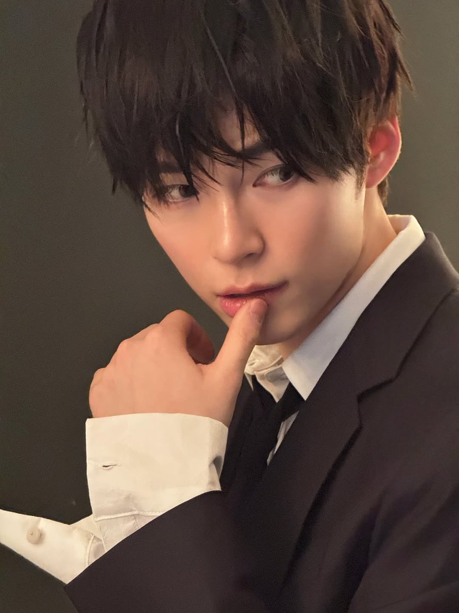 ZB1_ig's tweet photo. "𝗭𝗘𝗥𝗢𝗕𝗔𝗦𝗘𝗢𝗡𝗘 ღ

#ZEROBASEONE #SUNGHANBIN"

(4) https://t.co/lIkARJ7Iwh