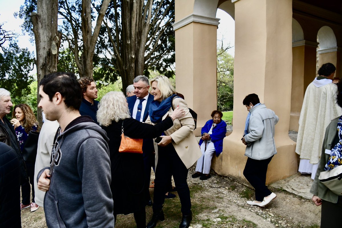 LeCannetVille's tweet image. #traditions #LeCannet #Mougins
Traditionnelle messe du lundi de Pâques en la Chapelle Notre-Dame-de-Vie-de-Mougins.
Dès le 17e siècle, le sanctuaire de Notre-Dame-de-Vie-de-Mougins rassemblait de nombreux fidèles venus des cantons environnants, et notamment du Cannet.