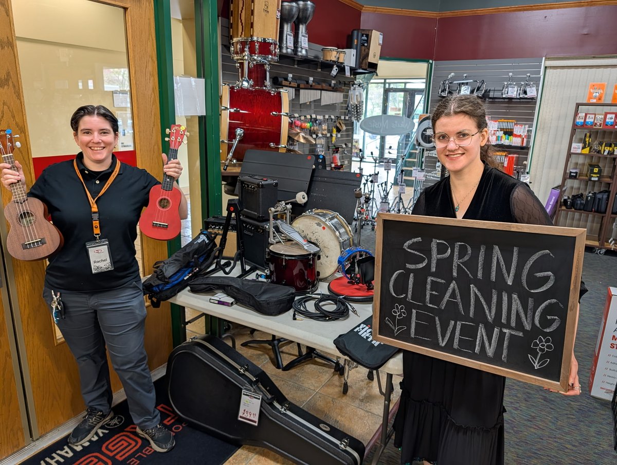 Our Kenwood location is spring cleaning early! Deals starting at $5, nothing over $40! All electronics work!