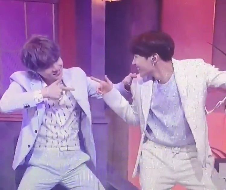 dile⁷ 🪭 new fic 📌 seeing bts vip x3 tweet media