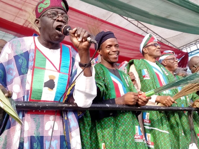 ParallelFacts's tweet photo. FLASHBACK: If Goodluck Jonathan Ignores Wishes Of Nigerians, We Are Going To Form Parallel Government — APC (VIDEO) https://t.co/dlPysTmqhf https://t.co/RDBGIaRrii